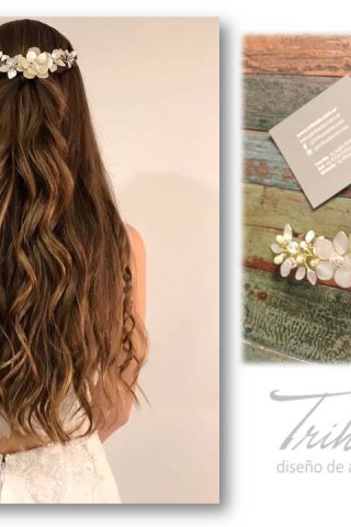 Tocado Emilia para 15 Años | Diseño Floral Exclusivo 