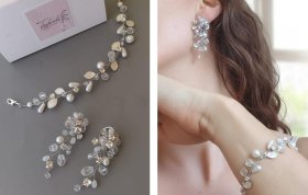 Conjunto de Joyas para Novias: Aros Cascada de Perlas y Pulsera Hojitas de Nácar | 
