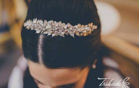 Tocado Princesa XV : Elegancia Artesanal para Tu Fiesta de 15 Años